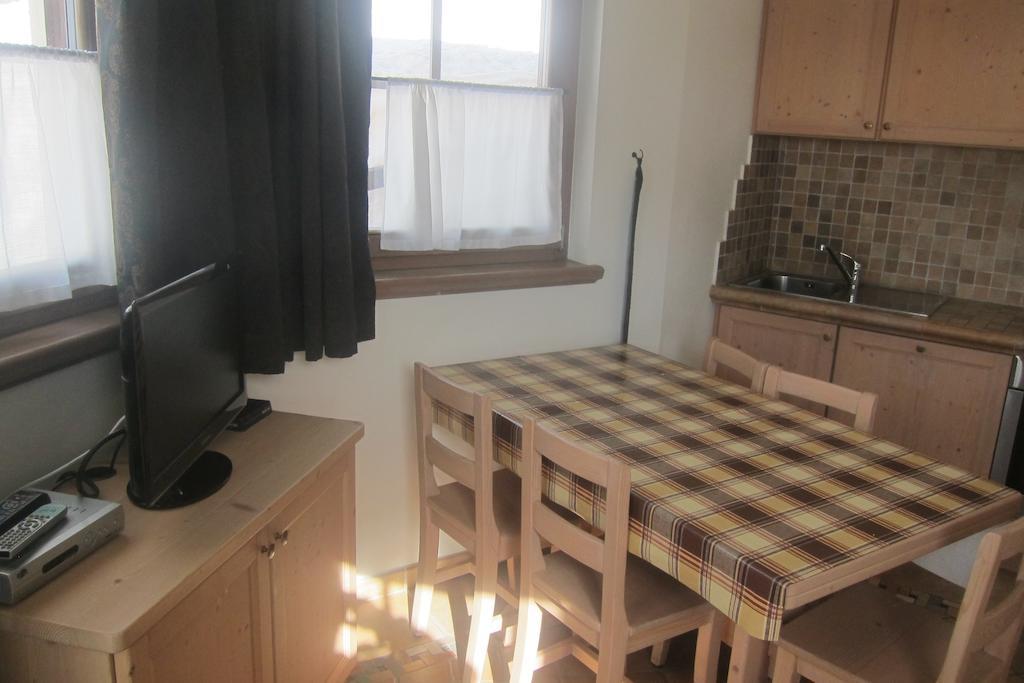 Chalet Rin Da Pemont Livigno Room photo