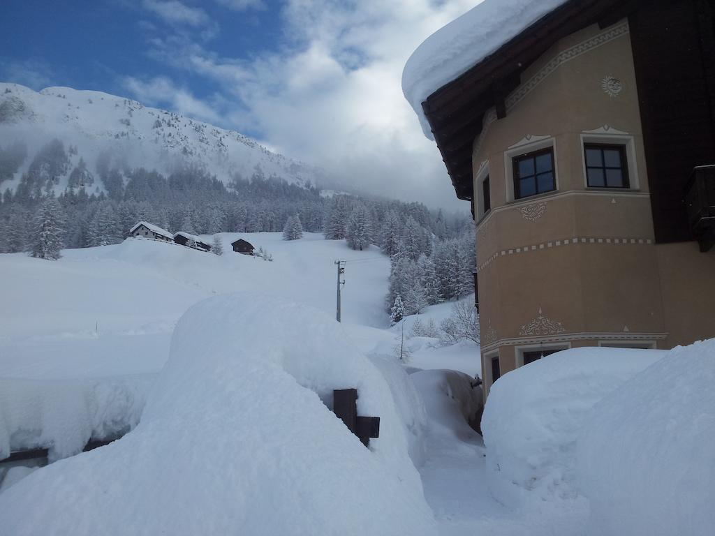 Chalet Rin Da Pemont Livigno Exterior photo