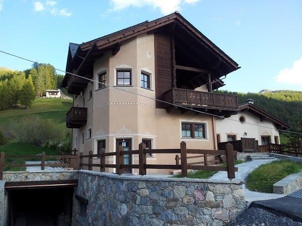 Chalet Rin Da Pemont Livigno Exterior photo